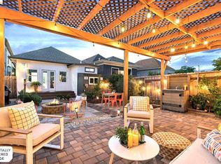 2010 Filbert St, Oakland, CA