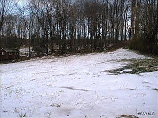 3rd image of 1691 Pirgrim St