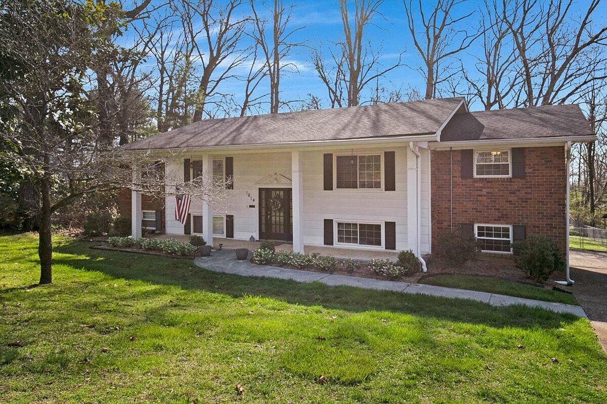 1614 James Blvd, Signal Mountain, TN 37377 Zillow