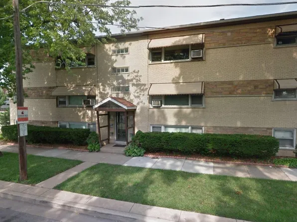 7122 W Windsor Ave APT 2S, Berwyn, IL 60402