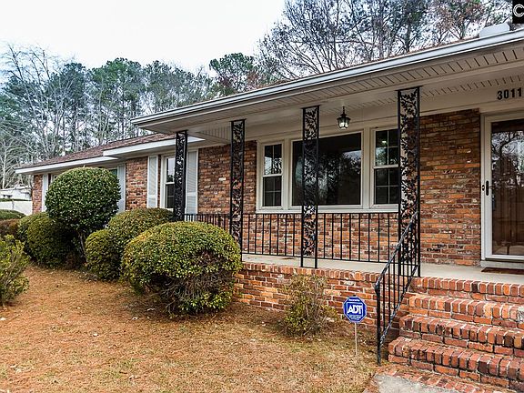 2nd image of 3011 Aintree Dr