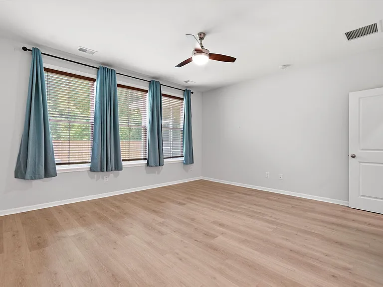 8646 Windsor Hill Blvd — Photo 20