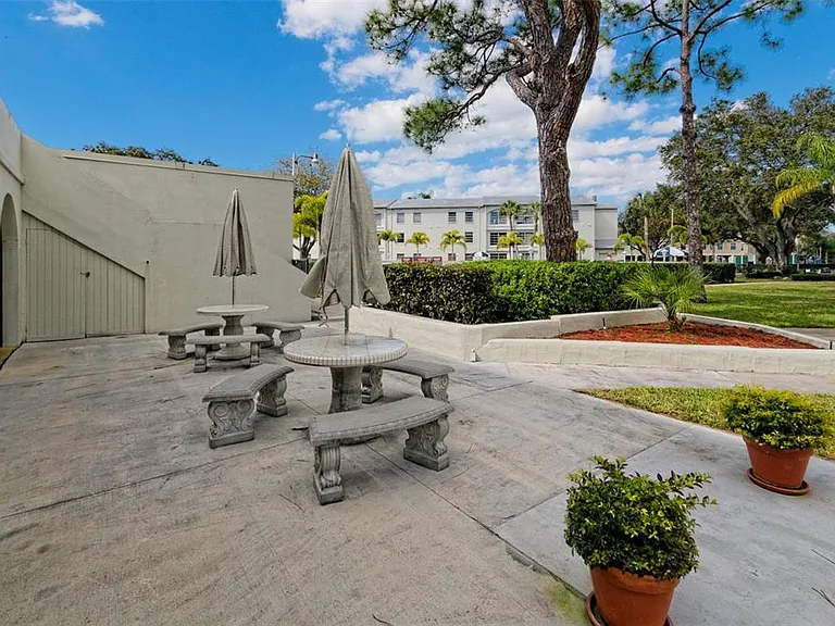 2700 Bayshore Blvd #3208 — Photo 56