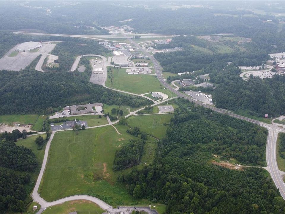 2nd image of 195 Bacon Creek Rd