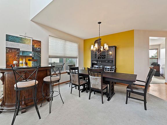 5th image of 39642 Lynsee Ct