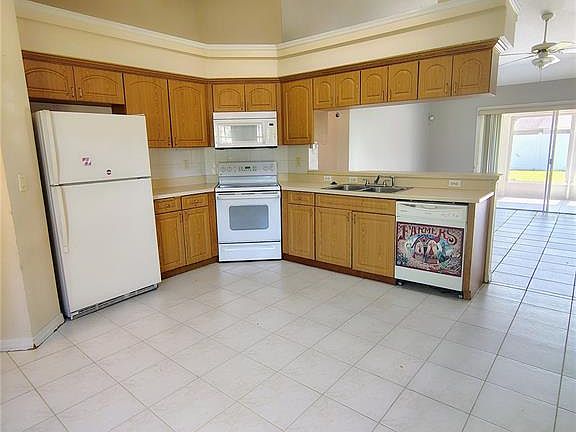 3rd image of 3248 SAWGRASS CREEK CIRCLE