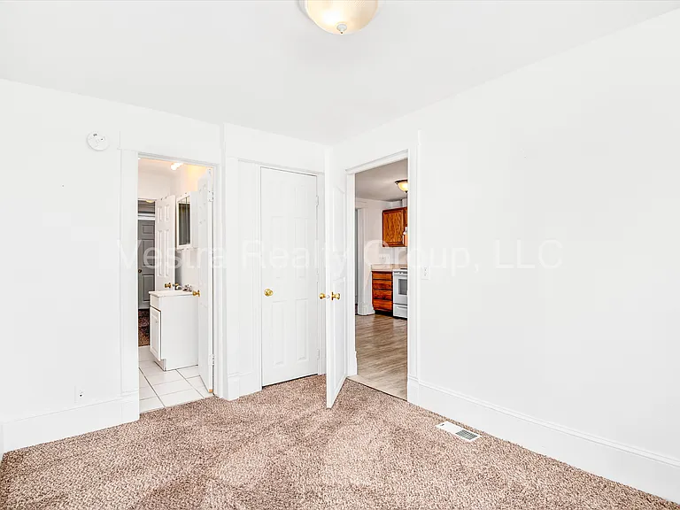 1622 W 38th Ave #1 — Photo 16
