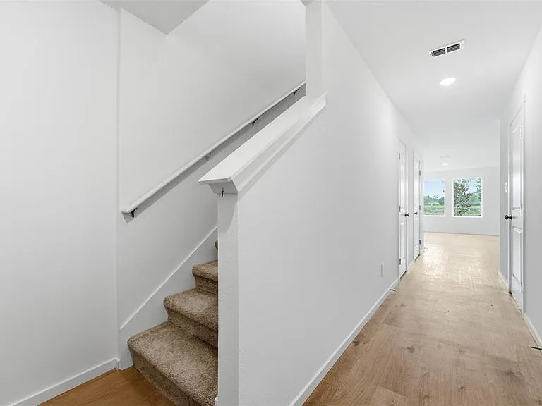 1557 Plank Pl — Photo 5