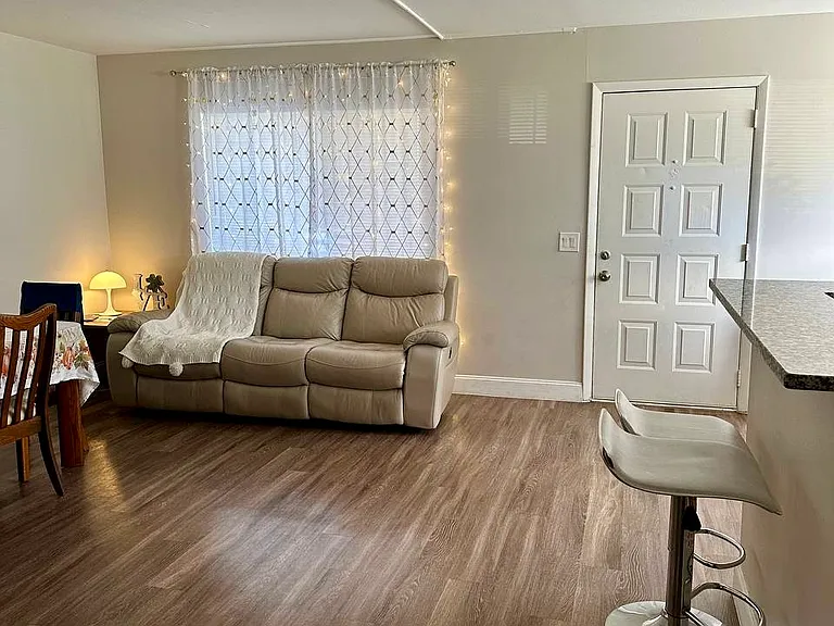 2054 Oak Park Way #120 — Photo 9