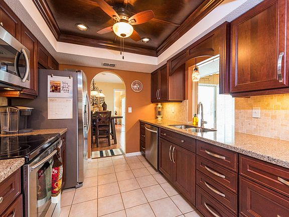 4th image of 306 Sagewood Dr