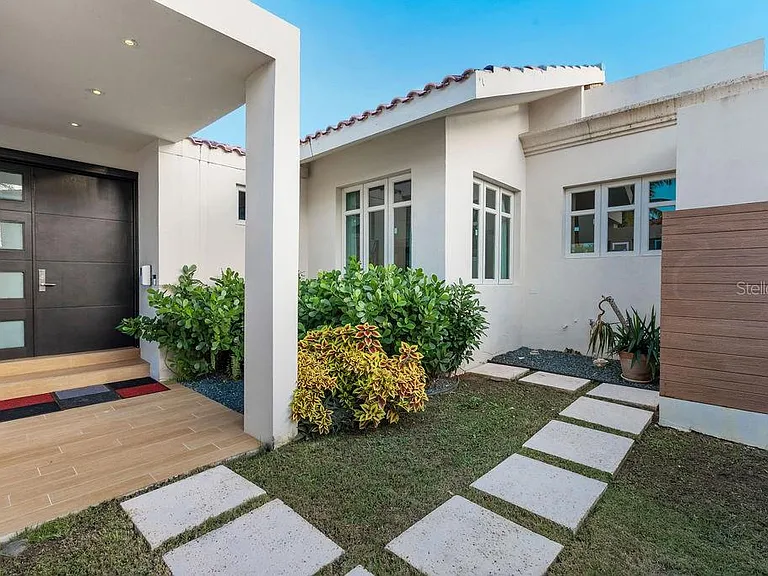 251 Dorado Bch E — Photo 41