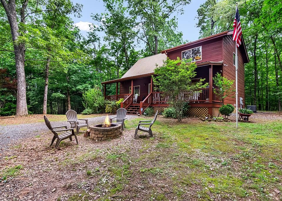 1st image of 661 Evergreen Ln
