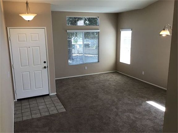 2nd image of 967 Stratford Way
