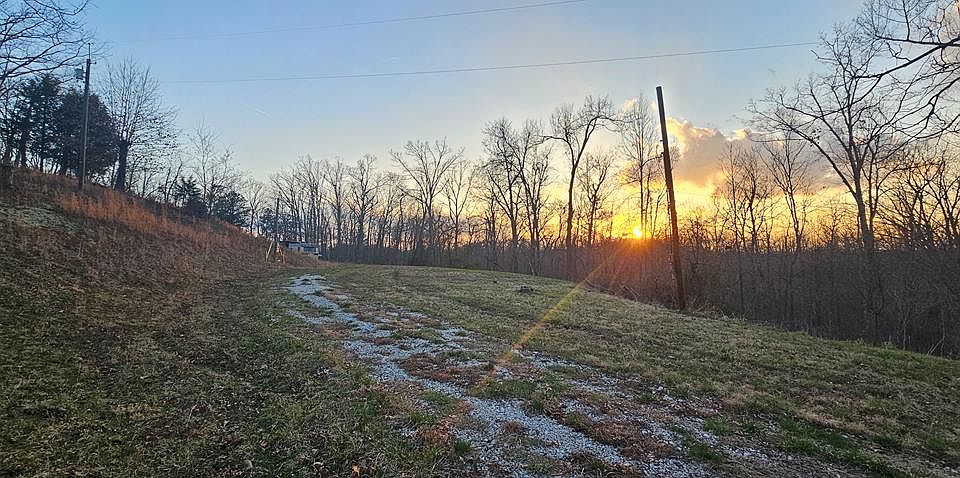 1st image of 127 Diamond Ridge Rd