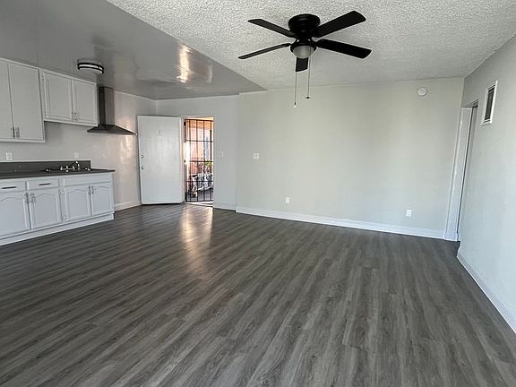 5th image of 641 W 92nd St APT 5
