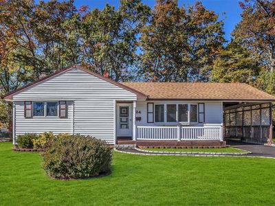24 Woodlawn Avenue, Deer Park, NY, 11729