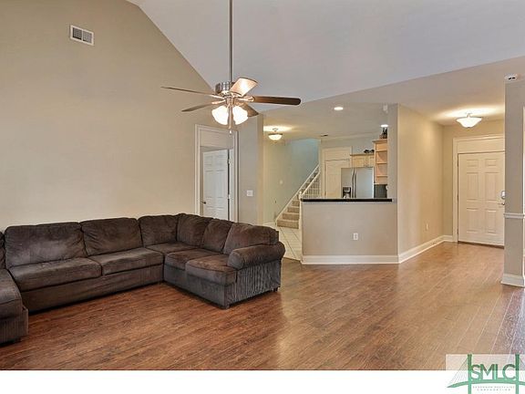 3rd image of 309 Yorkshire Dr