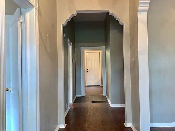 2nd image of 1003 E 12th Ave