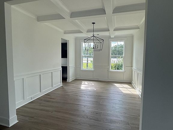 4th image of 6293 Zoe Way #862