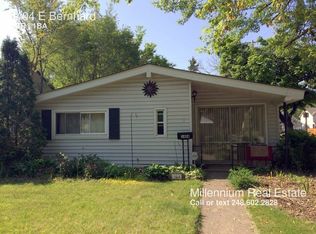 1404 E Bernhard Ave, Hazel Park, MI