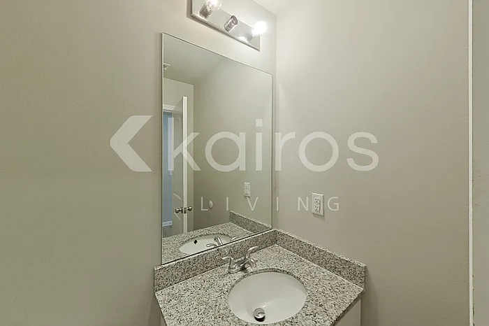 207 Hawthorn Trl — Photo 13