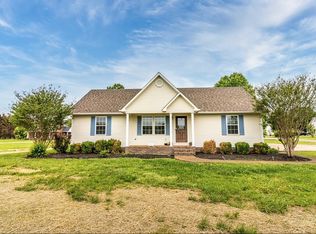 37 Community Rd, Lawrenceburg, TN 38464