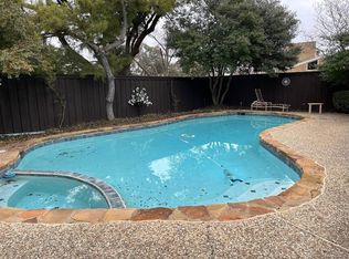 6735 Bevington Rd, Dallas, TX 75248