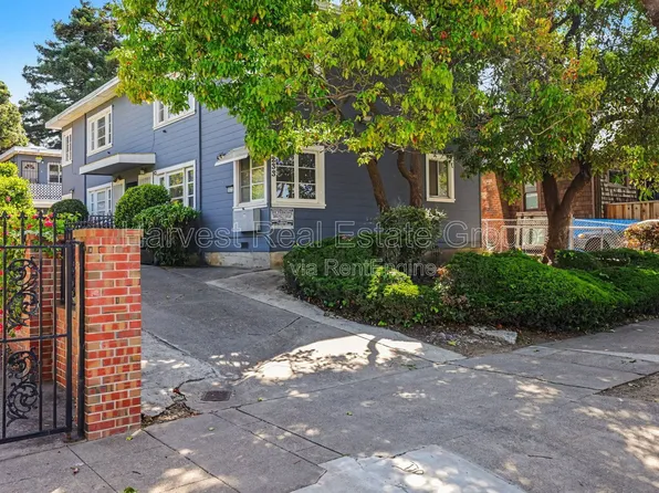 2233 9th St APT D, Berkeley, CA 94710
