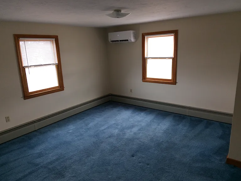 121 King Philip Rd — Photo 17