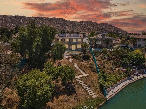 16015 Palomino Ln, Moreno Valley, CA 92551