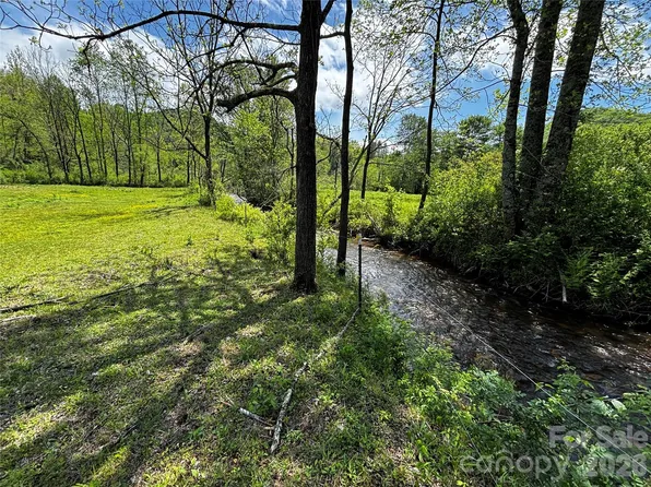 1659 Mountain Creek Rd, Robbinsville, NC 28771