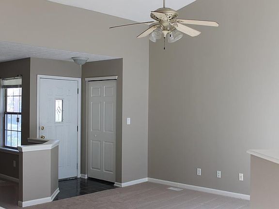 2nd image of 7854 Park North Cir