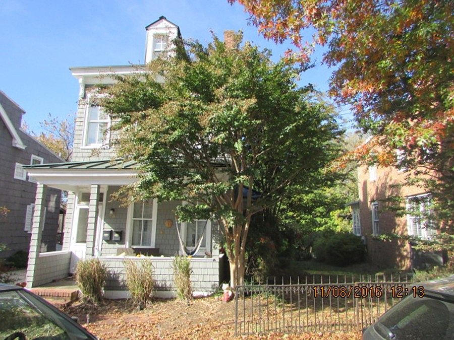 2nd image of 95 Charles St