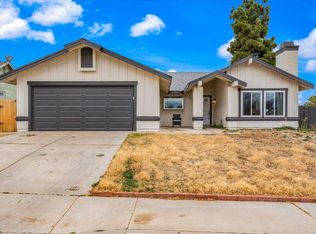 1717 E Avenue R3, Palmdale, CA 93550