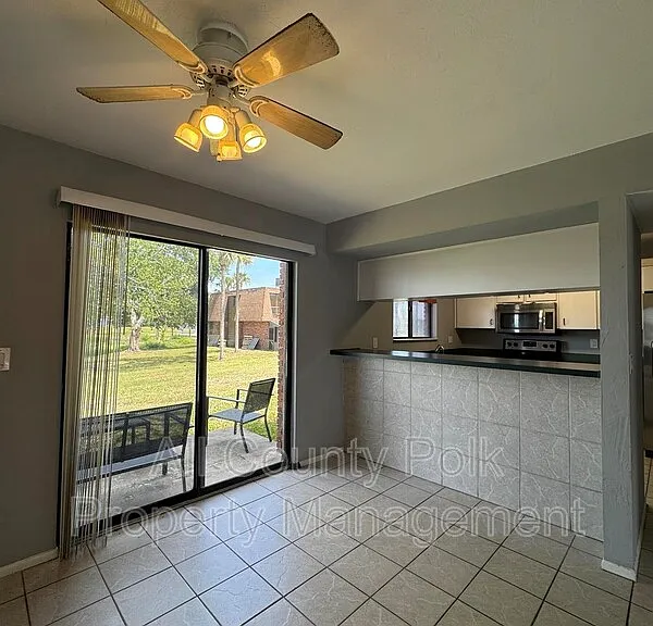 1836 N Crystal Lake Dr N #5 — Photo 6