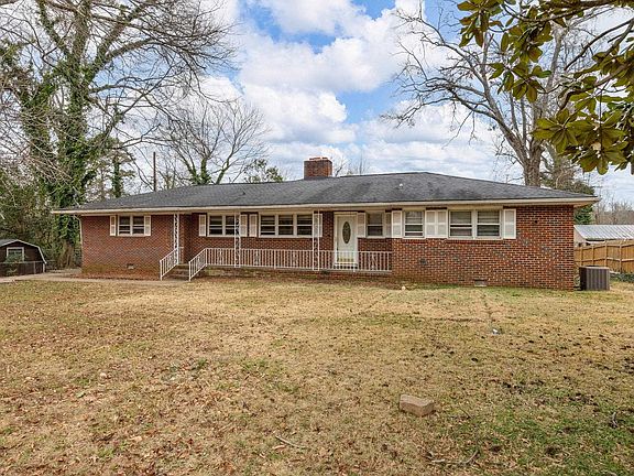 3rd image of 100 Pinedale Ct