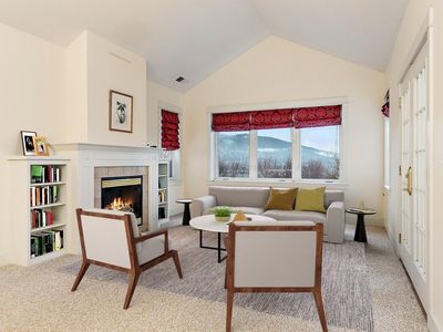 973 Golden Aspen Pl, Ashland, OR, 97520