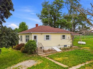 2753 260th St, New London, IA 52645