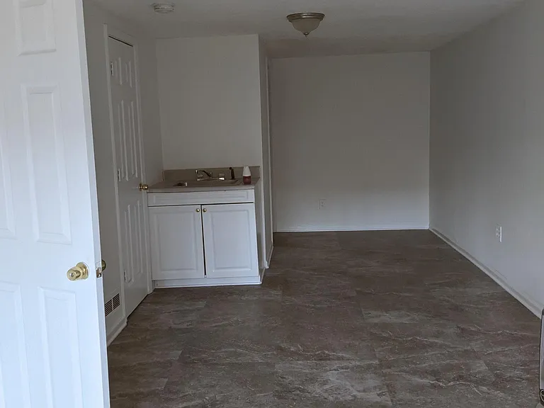 7094 Oakhill Cir — Photo 4