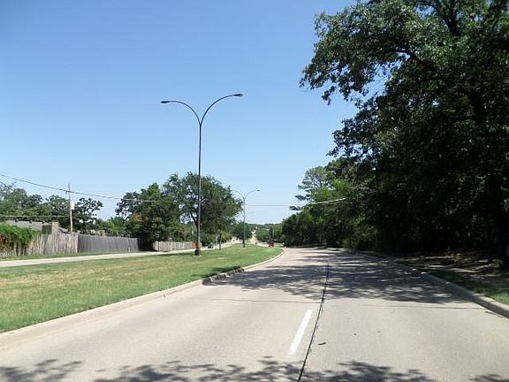 3rd image of 5104 SW Green Oaks Blvd