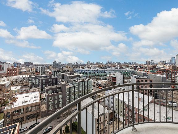 3rd image of 20 Bayard St APT 11E
