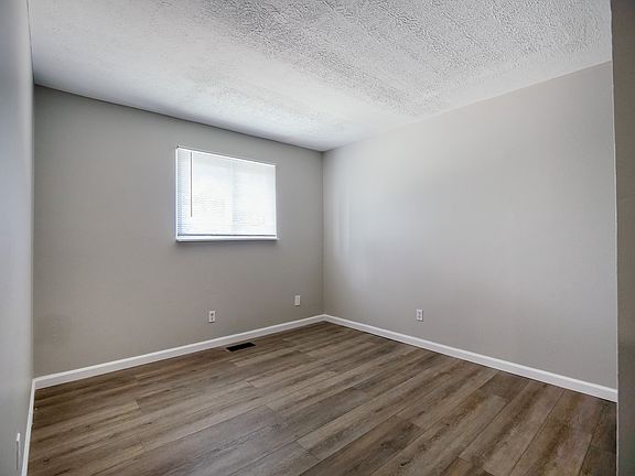 4th image of 10899 Birchridge Dr