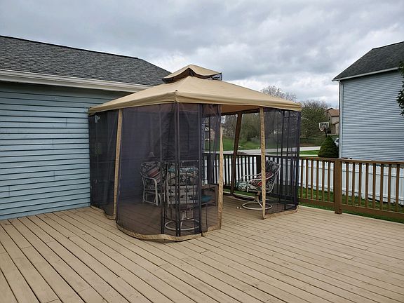 2nd image of 9885 Granden St