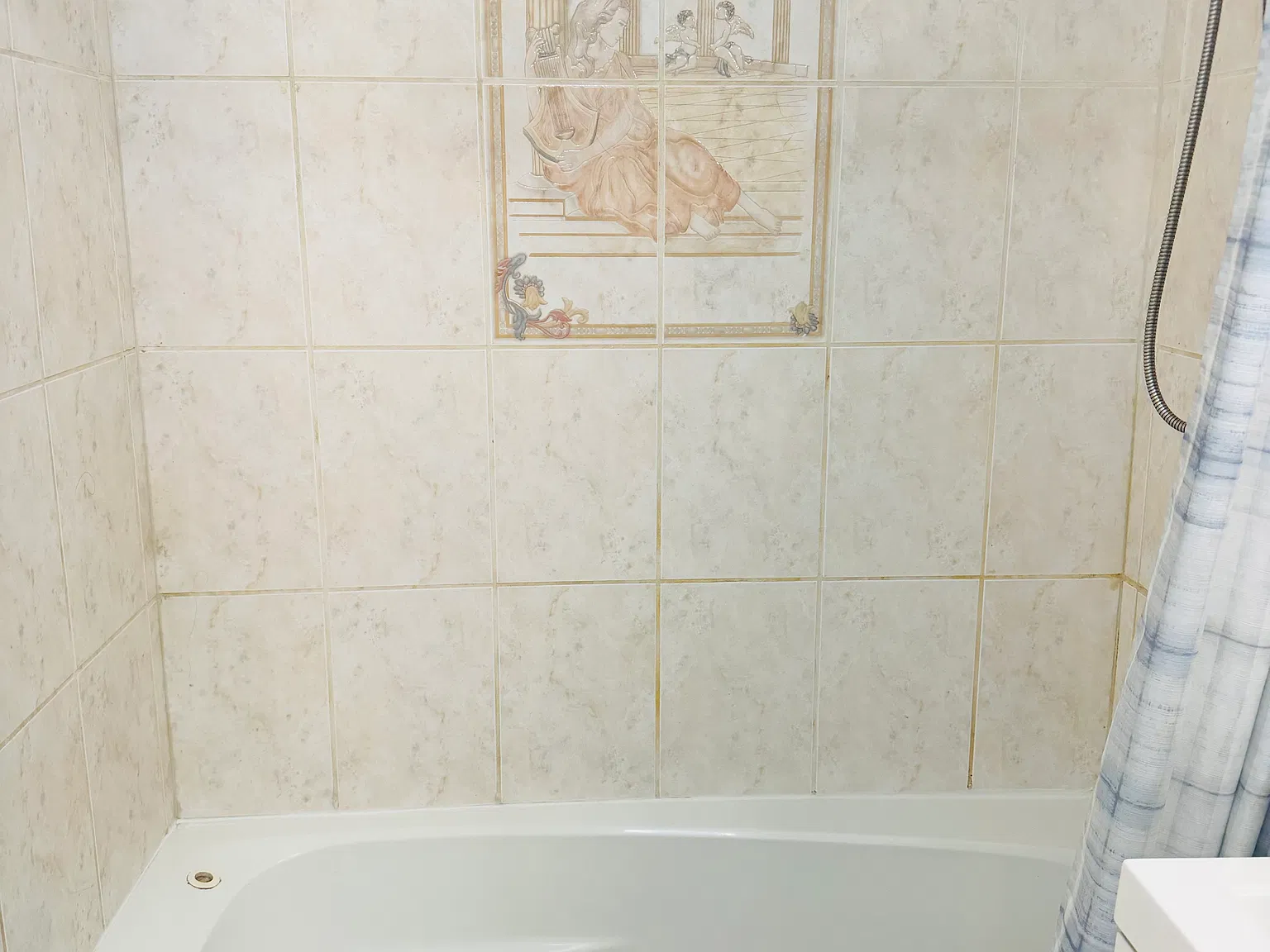 2 bed, 744 sqft, $2,100 — Photo 4