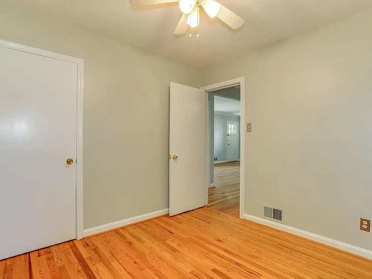 3317 Glenway Dr — Photo 15