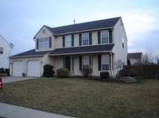 8 Larkspur Cir, Sicklerville, NJ 08081