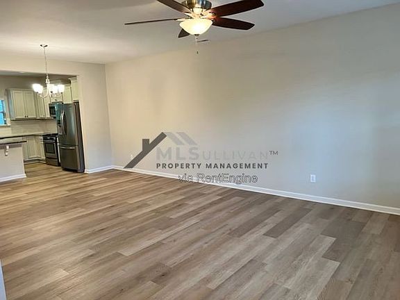 2nd image of 1126 Metropolitan Dr