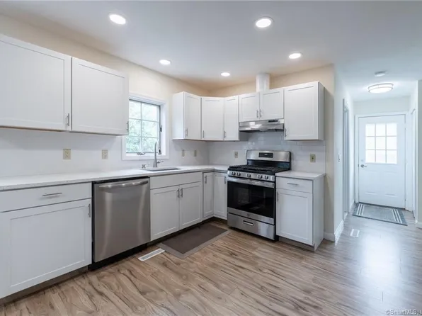 194 Academy Road, Cheshire, CT 06410