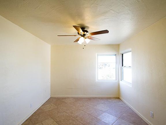 3rd image of 2742 Morningside Dr NE