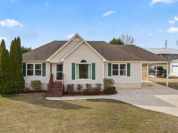 3rd image of 176 Quail Hollow Rd